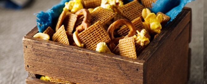 Shreddies Honey Mustard Munch Mix in a wooden box.