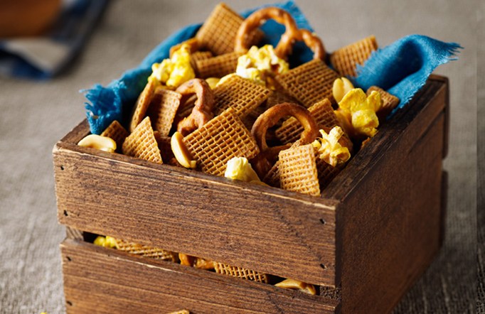 Shreddies Honey Mustard Munch Mix in a wooden box.