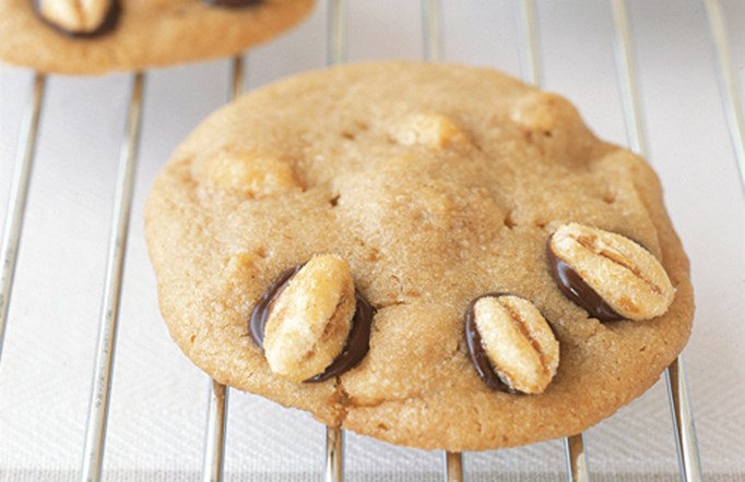 Sugar Crisp Paw Cookie on a cooling rack.